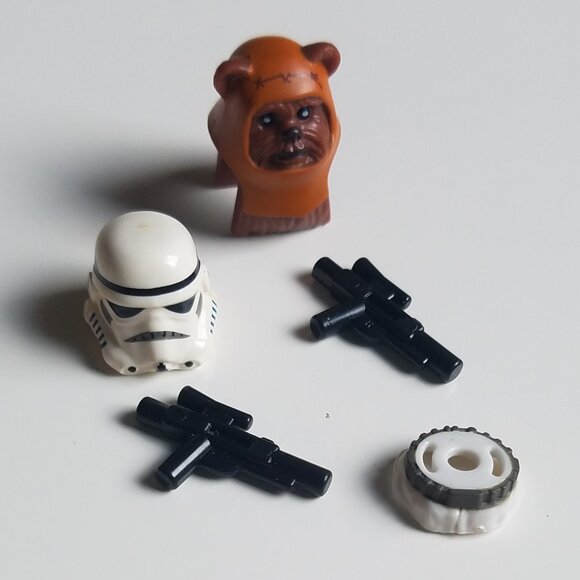 Star Wars Lego Mini Figure Pieces - Picture 1 of 3